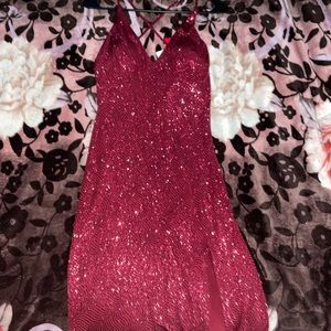 Floor length , glittery, zip up, padded bra , dress